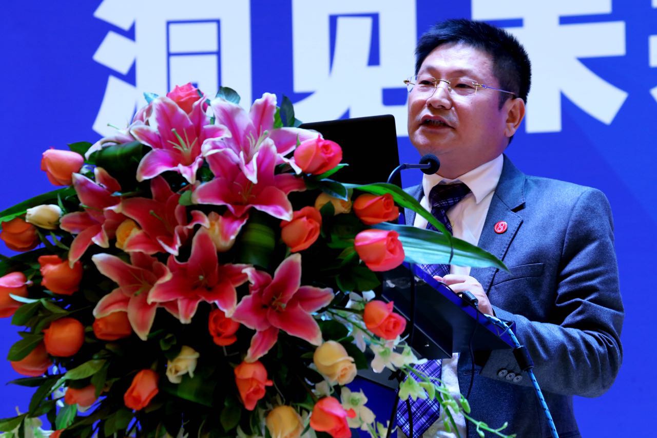 陶瓷信息報社社長歐陽天生.jpg